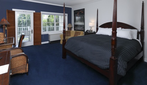 Lakeview Accessible Room