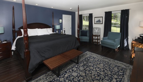 Hillside Lakewatch Room
