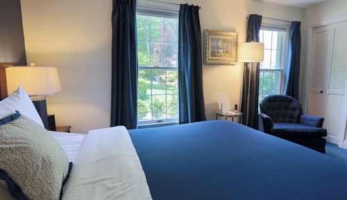 Hillside Terrace Room