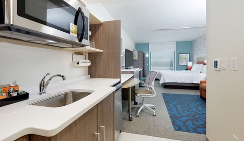Suite, 1 King Bed, Accessible, Non Smoking (Roll-In Shower)