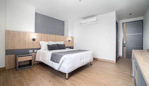 Standard Double Room, 1 Queen Bed