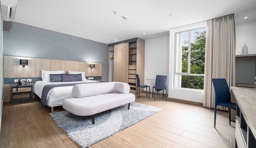 Superior Room, 1 King Bed