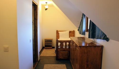 Economy Triple Room, Multiple Beds, Non Smoking