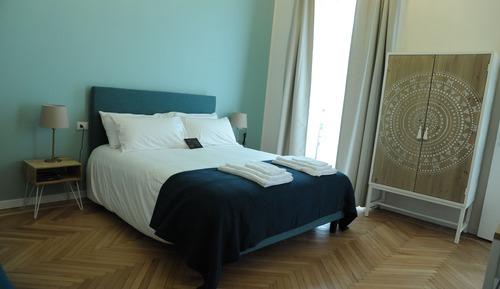 Deluxe Room, Balcony, City View