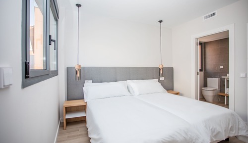 Premium Penthouse, 3 Bedrooms, Hot Tub (6 Adults + 1 Child Atic)