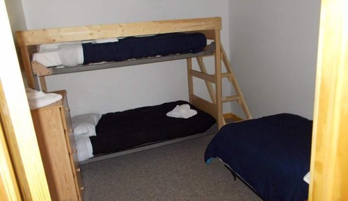 Suite, 3 Bedrooms, 2 Bathrooms (Suite 4)