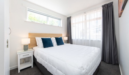 Executive Suite, 1 Bedroom, Kitchen, Garden View (Unit 9)