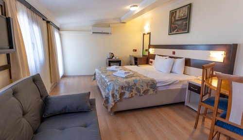 Family Room, City View