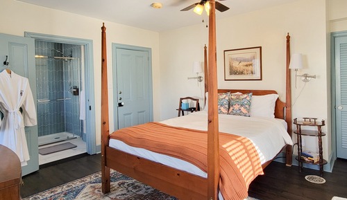 Single Room, 1 Queen Bed