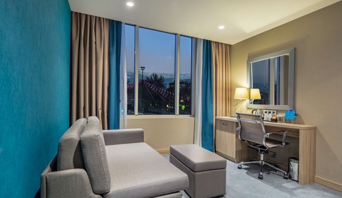 Room, 1 Queen Bed, Non Smoking, Refrigerator