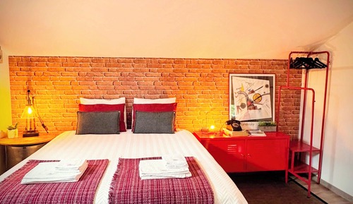 Deluxe Cottage, Garden View