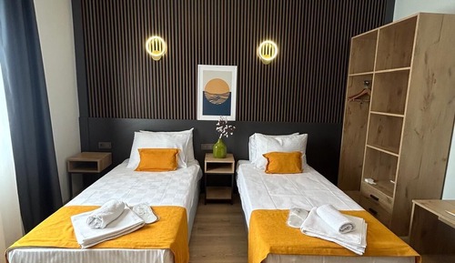 Standard Twin Room, City View