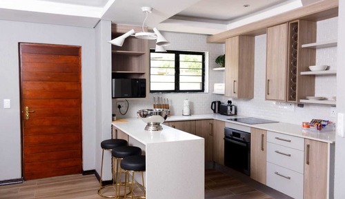 Standard Villa, Patio