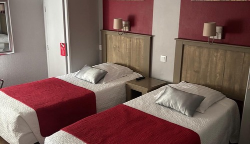 Twin Room, City View