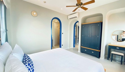 Luxury Suite, Balcony, Beach View