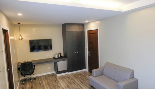 Basic Suite, Balcony, Garden View