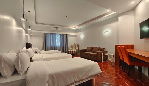 Family Room, Garden View