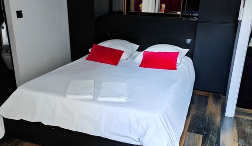 Design Apartment (APPARTEMENT CLAUDE BOSC)