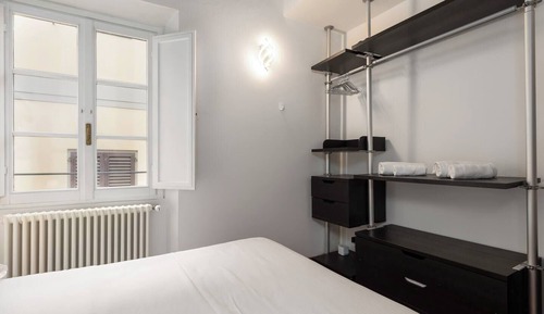 Apartment, Pets Allowed