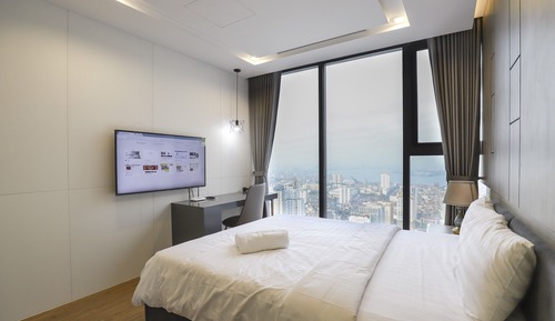 Deluxe Double Room Single Use, City View