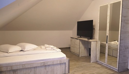 Deluxe Quadruple Room, Mountain View