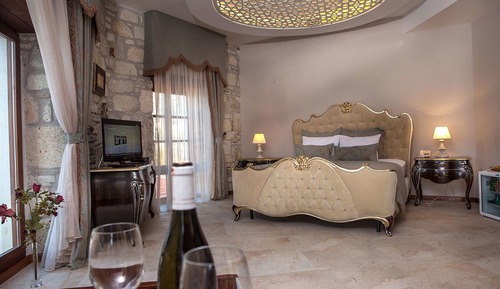 Honeymoon Double Room, 1 King Bed