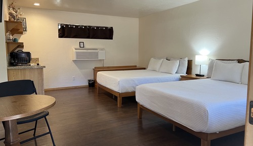 Deluxe Suite