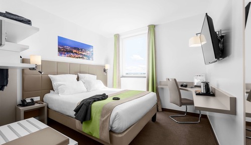 Standard Room, 1 Queen Bed