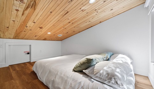 Chalet, 1 Queen Bed with Sofa bed, Non Smoking, Pets Allowed