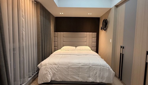 Room, 4 Bedrooms, Accessible, Patio