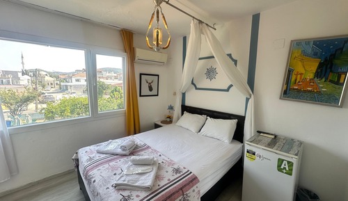 Deluxe Double Room, Garden View
