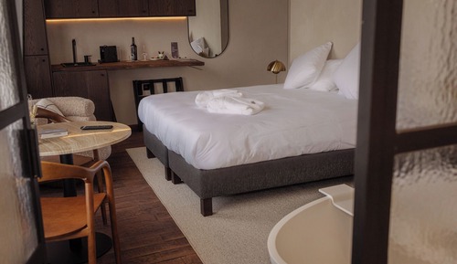 Deluxe Double Room, Garden View