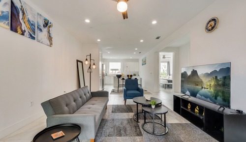 Apartment, Multiple Beds