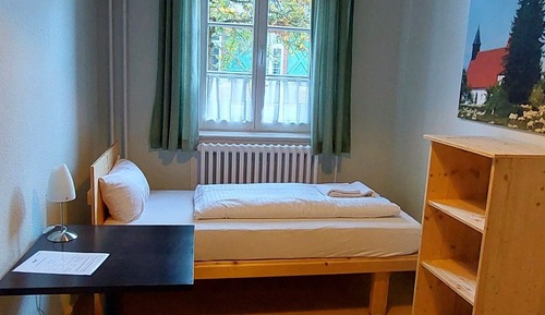 Basic Single Room, Garden View