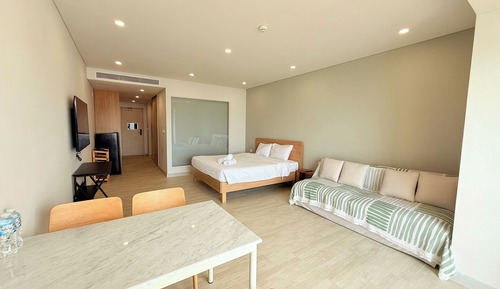 Deluxe Apartment, Balcony, Beachside