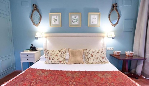 Deluxe Suite, 1 King Bed, Jetted Tub, Garden View