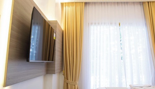 Luxury Villa, Lake View