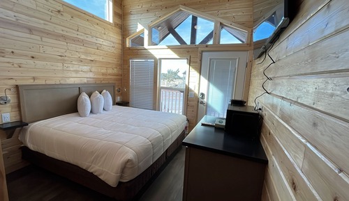 Luxury Cabin, Multiple Beds, Patio, Mountain View