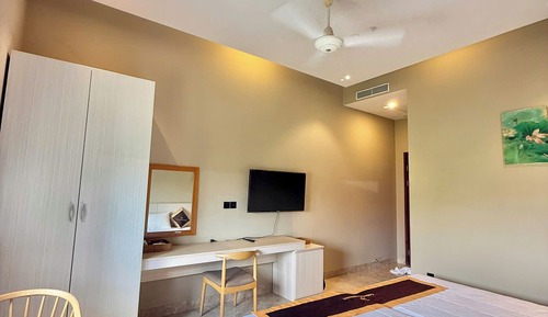 Triple Room, 2 Queen Beds