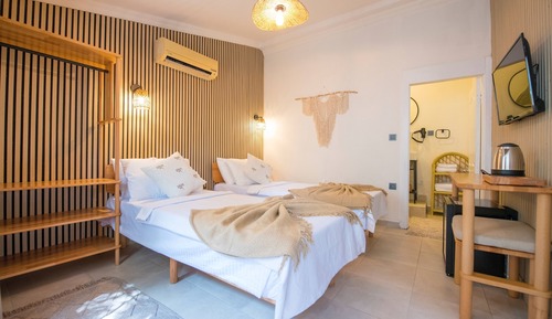 Economy Twin Room, Patio