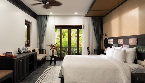 Luxury Double Room, 1 King Bed, Non Smoking, Garden View