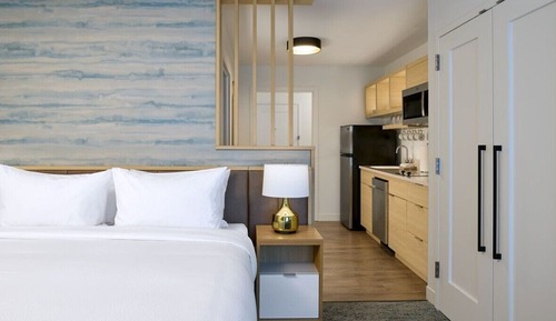 Studio, 2 Queen Beds