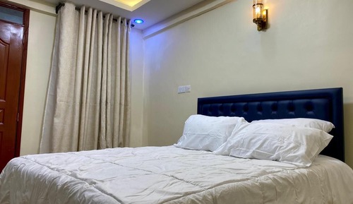 Deluxe Apartment, City View