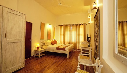 Deluxe Double Room, Balcony, Canal View