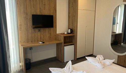 Deluxe Room, Balcony