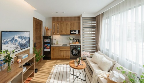 Comfort Studio, Courtyard View