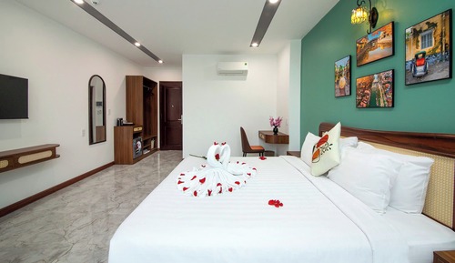 Deluxe Double Room, Balcony, Garden View