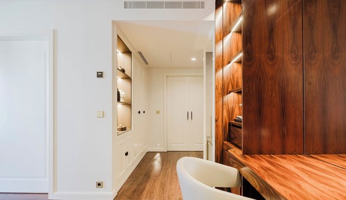 Executive Suite, Balcony, City View