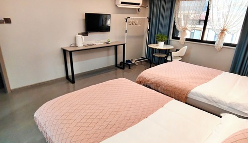 Standard Twin Room, Air conditioning, Hill View