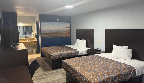 Room, 2 Queen Beds, Smoking